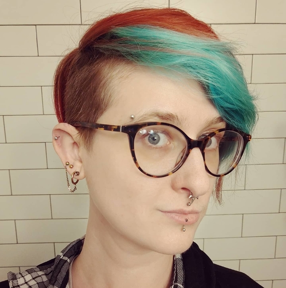 Meet your Posher, Kitlyn - Picture 1 of 1